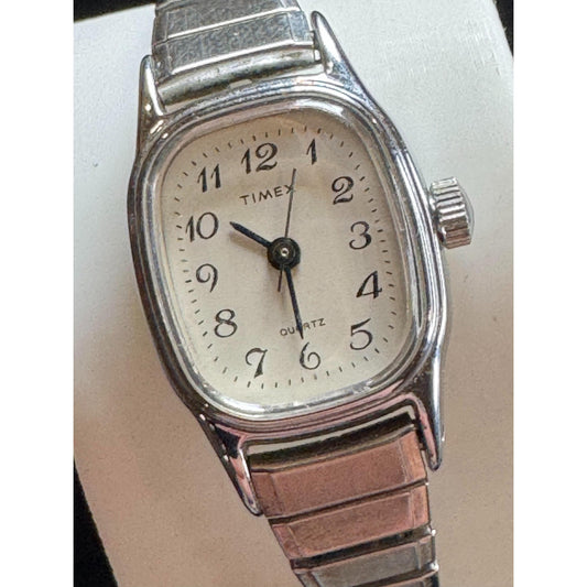 Vintage Timex Ladies Watch - Square Case | Cream Dial | Expansion Band | Quartz | BA Cell | Stainless Steel Back