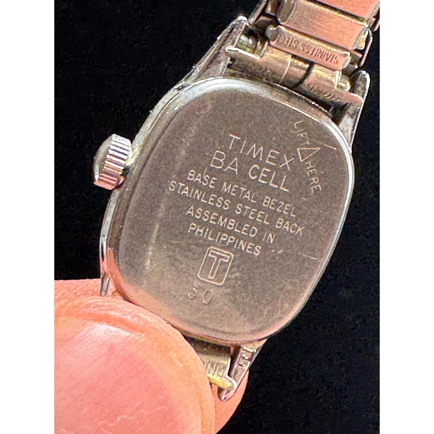 Vintage Timex Ladies Watch - Square Case | Cream Dial | Expansion Band | Quartz | BA Cell | Stainless Steel Back